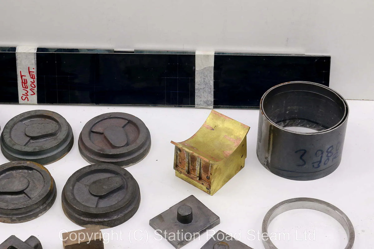 3 1/2 inch gauge "Sweet Violet" frames, castings, flanged boiler kit