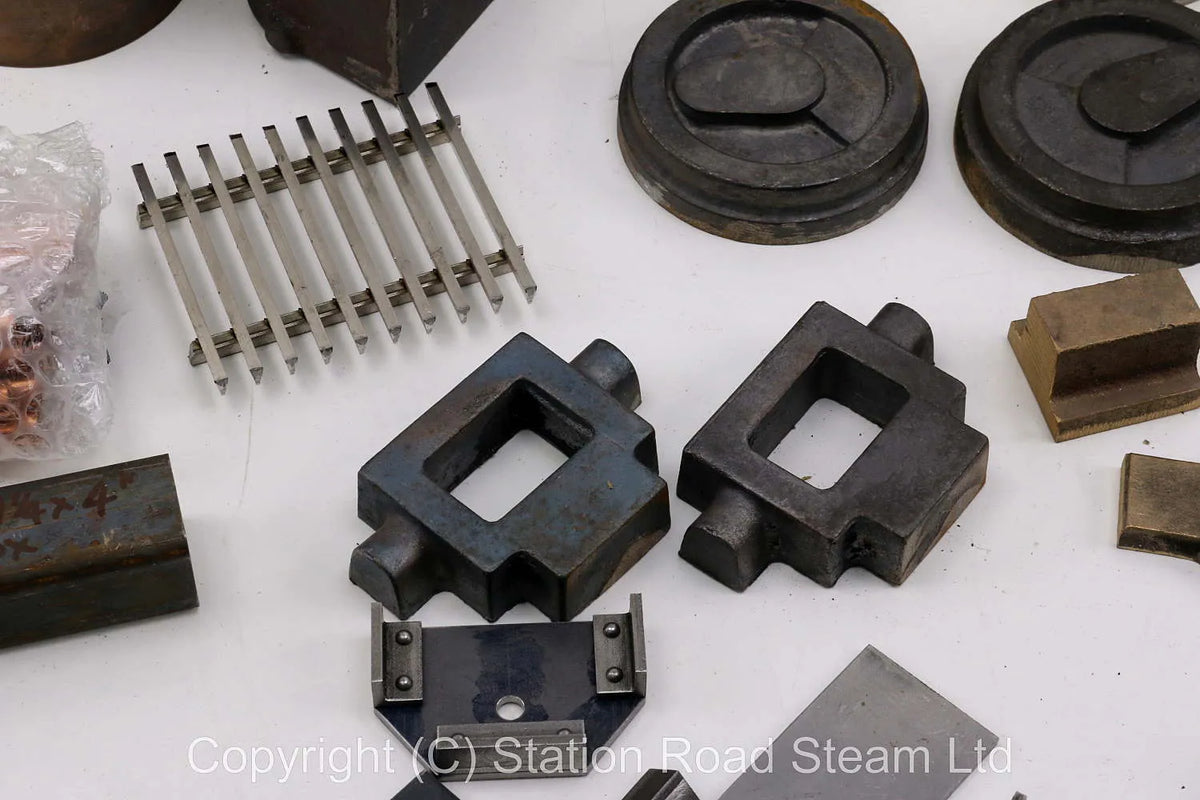 3 1/2 inch gauge "Sweet Violet" frames, castings, flanged boiler kit