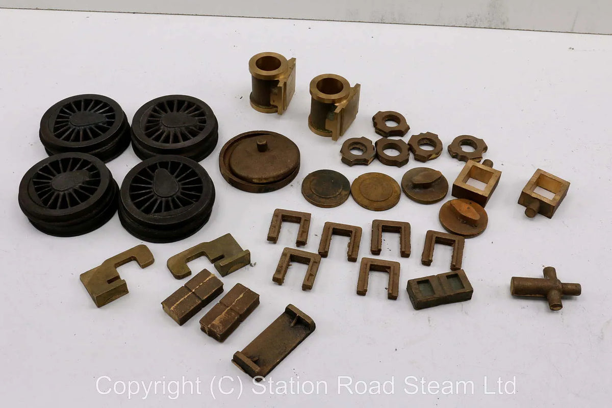 3 1/2 inch gauge GWR 0-6-0 tender locomotive "Iris" castings