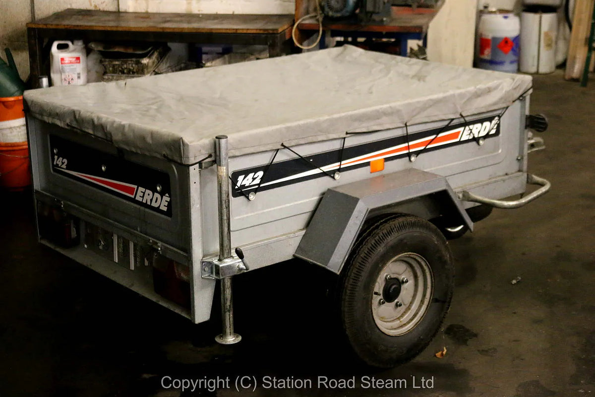 Two wheel road trailer for 7 1/4 inch gauge locomotive