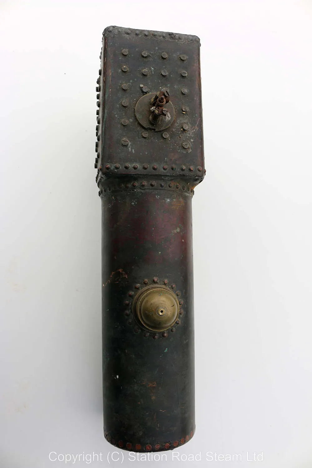 Ancient 3 1/2 inch gauge Atlantic chassis with boiler