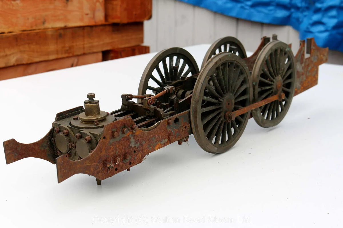 Ancient 3 1/2 inch gauge Atlantic chassis with boiler