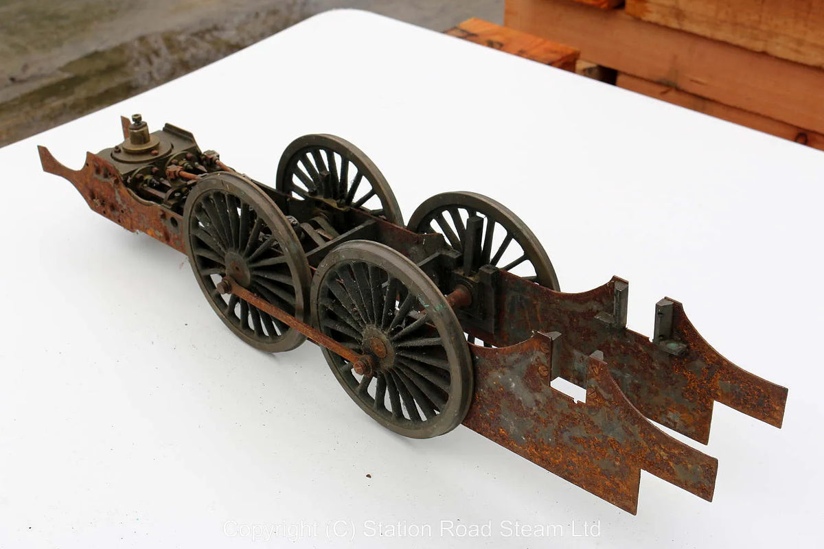 Ancient 3 1/2 inch gauge Atlantic chassis with boiler
