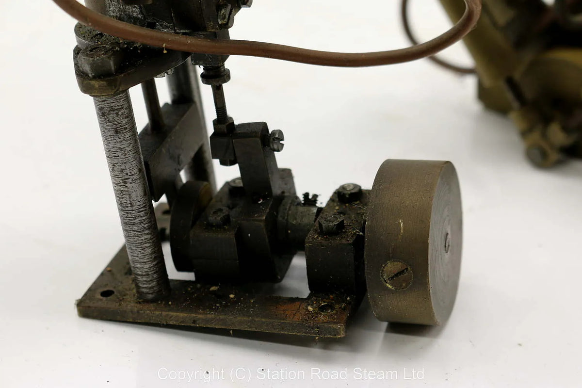 V-twin and single cylinder stationary engines