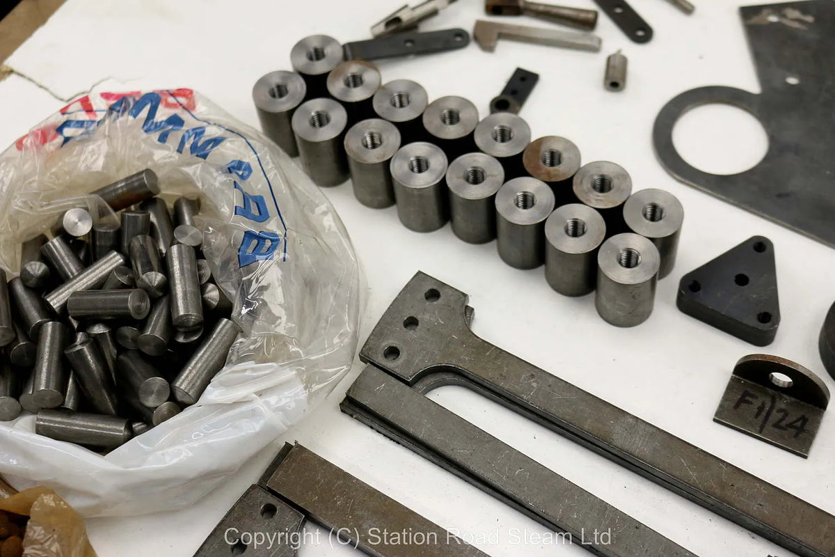 Wheels, boiler kit and professionally machined parts for 4 inch scale Foster