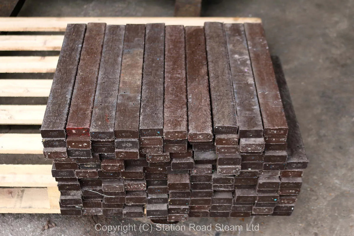 128 recycled plastic sleepers, 16 x 2" x 1"