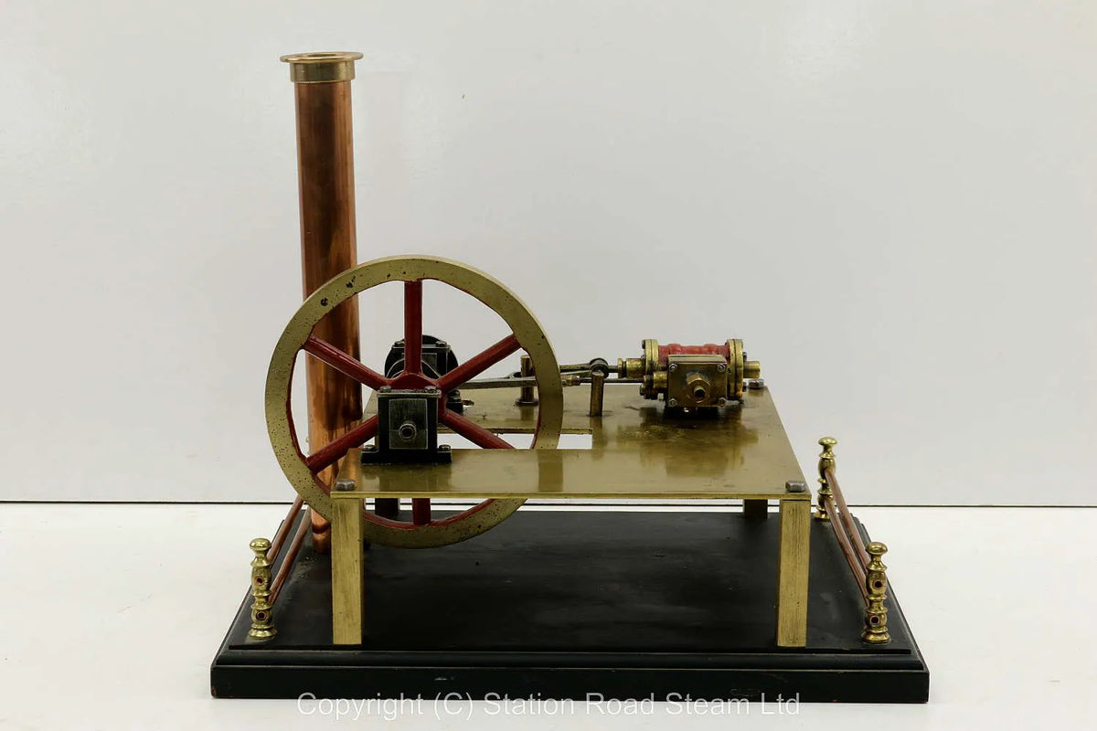 Vintage horizontal engine on later base
