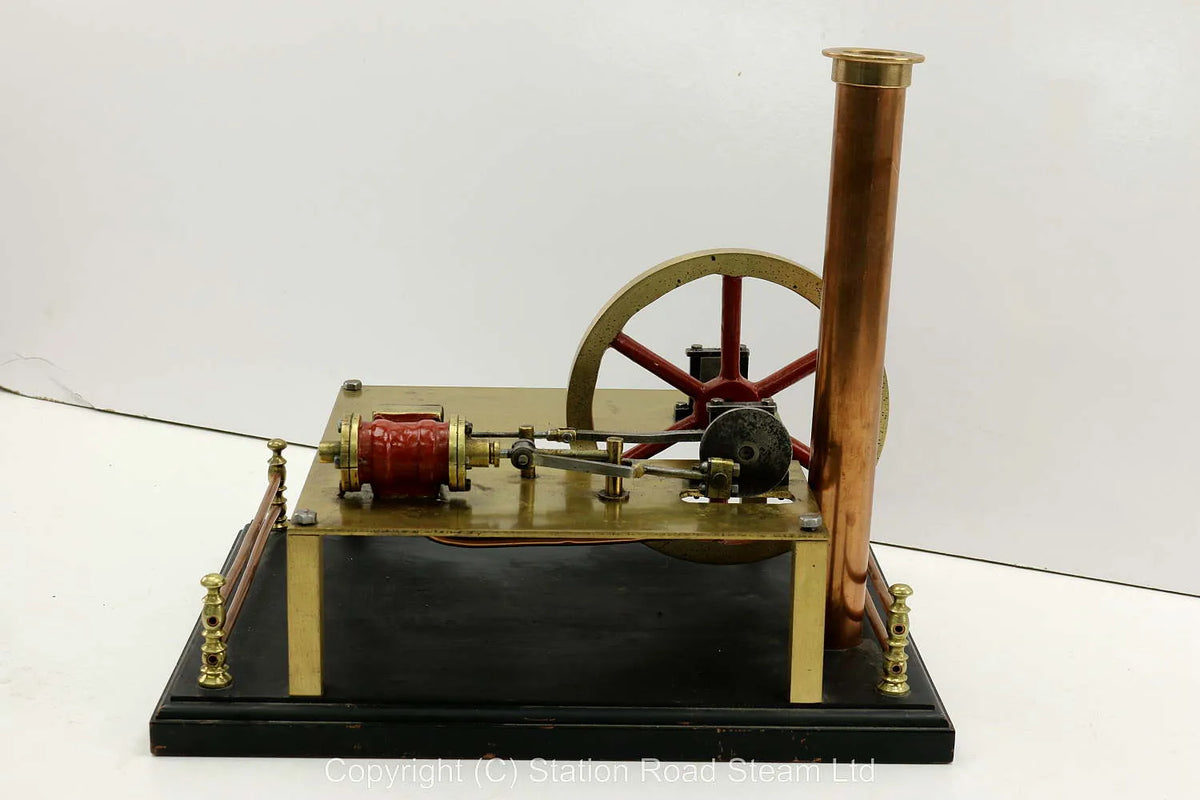 Vintage horizontal engine on later base