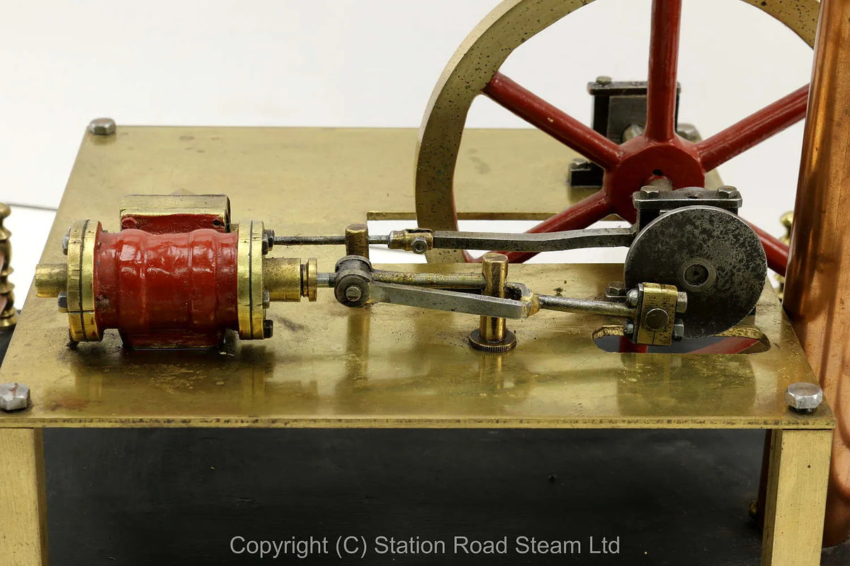 Vintage horizontal engine on later base