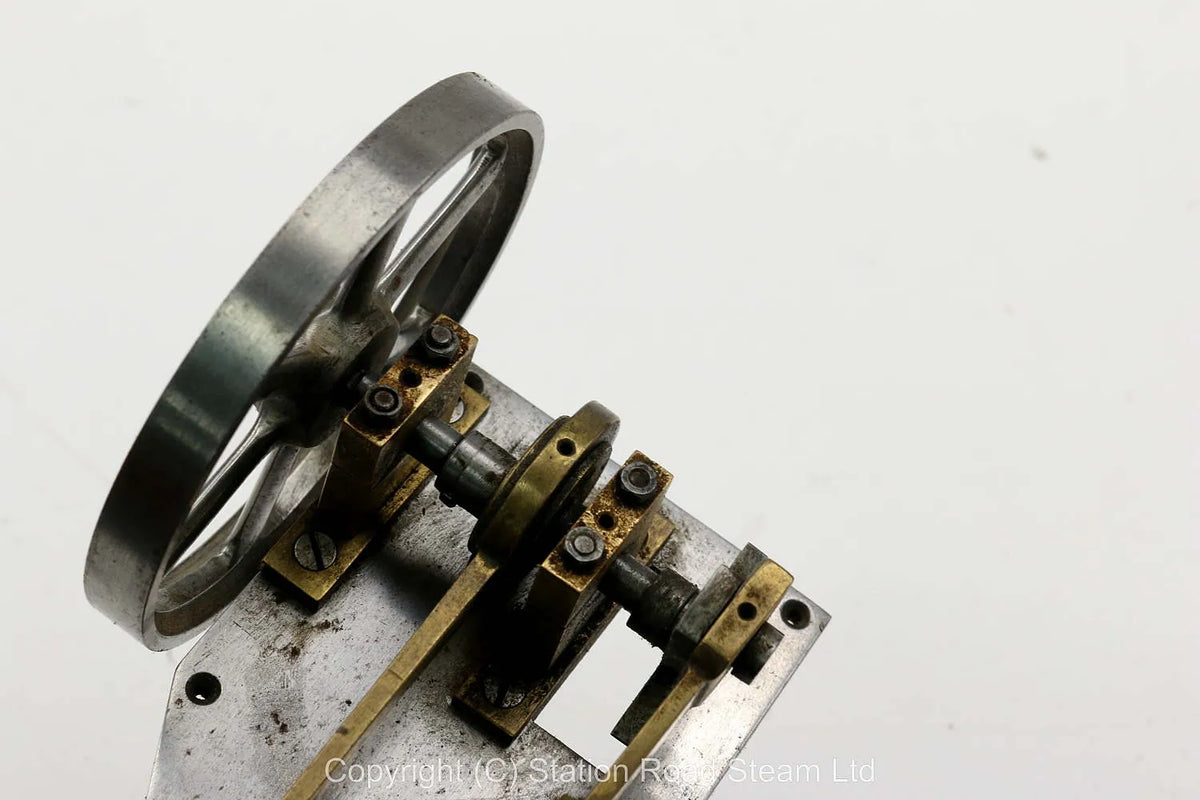 Scratch-built horizontal mill engine