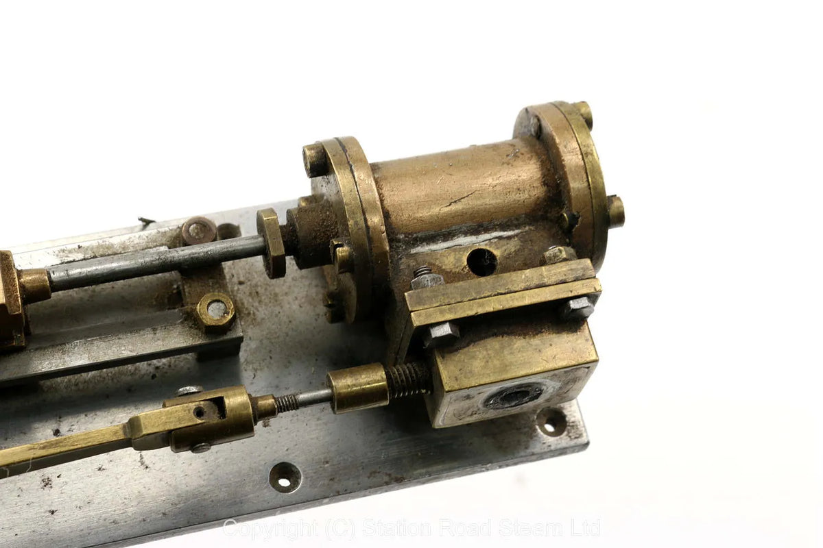 Scratch-built horizontal mill engine
