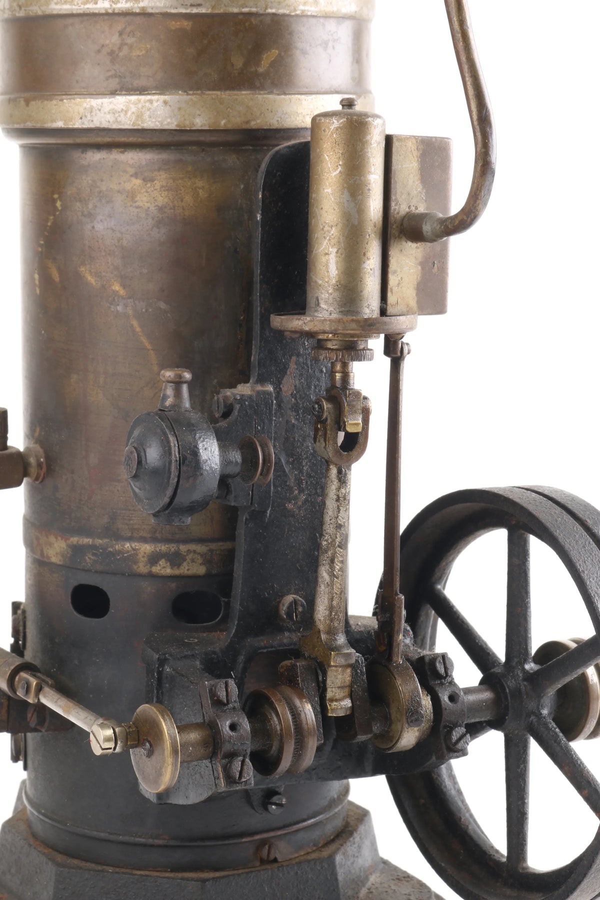 Bing vertical engine with pump for restoration