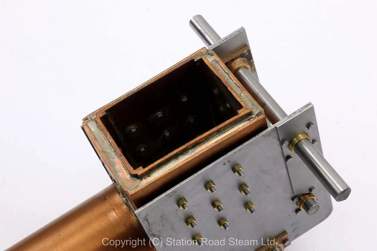 1 inch scale "Minnie" convertible engine