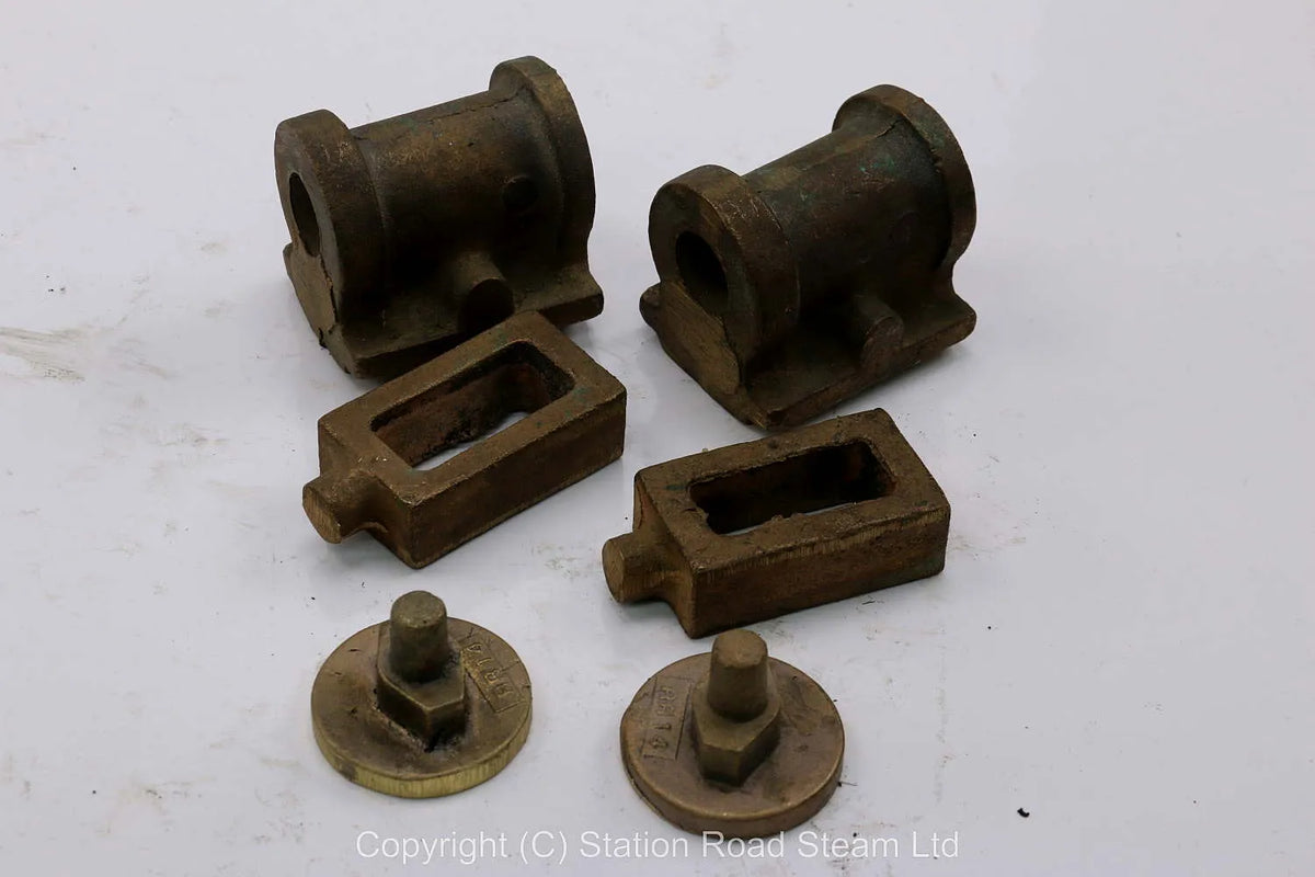 3 1/2 inch gauge "Rob Roy" cylinders,  rear cover & valve chest