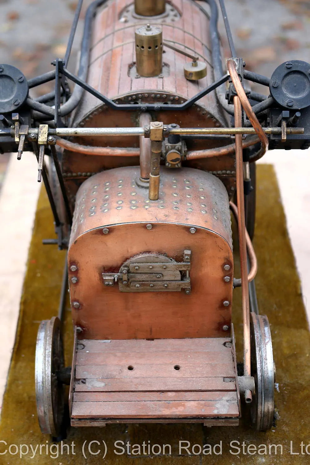 7 1/4 inch gauge display model Stephenson's "Rocket"