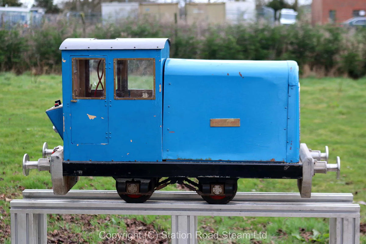 7 1/4 inch gauge battery-electric shunter