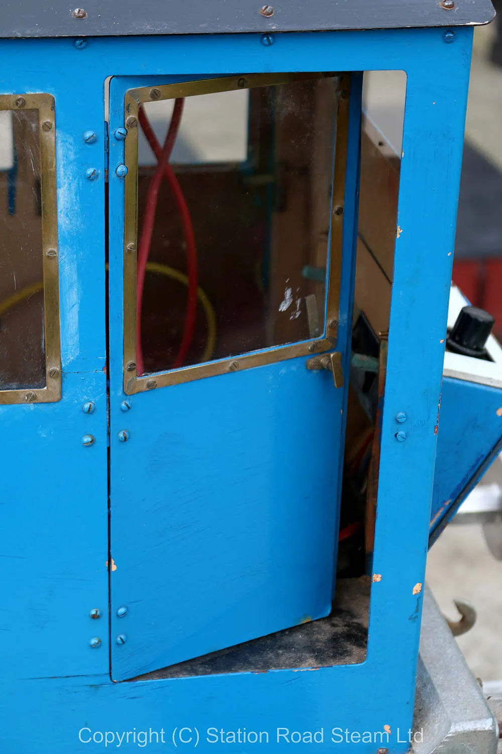 7 1/4 inch gauge battery-electric shunter