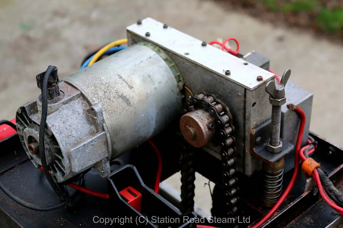 7 1/4 inch gauge battery-electric shunter