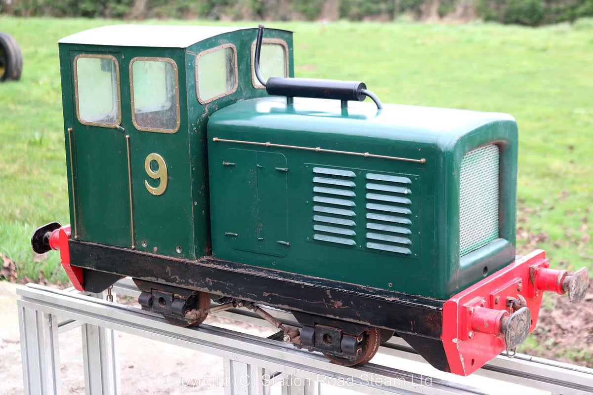 7 1/4 inch gauge battery-electric shunter