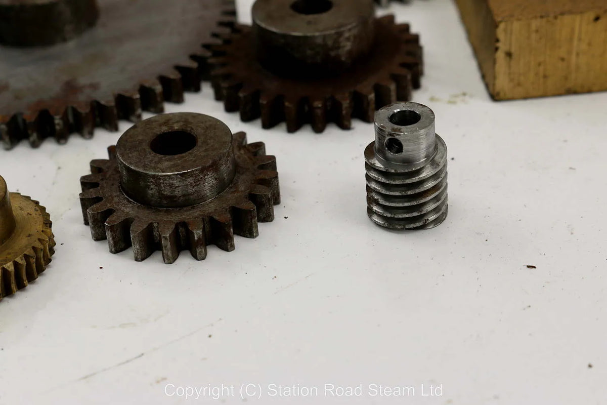 1 inch scale "Minnie" gears, boiler for completion