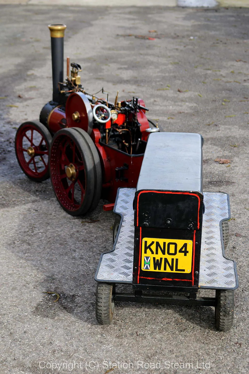 4 inch scale Ruston Proctor SD tractor with driving truck