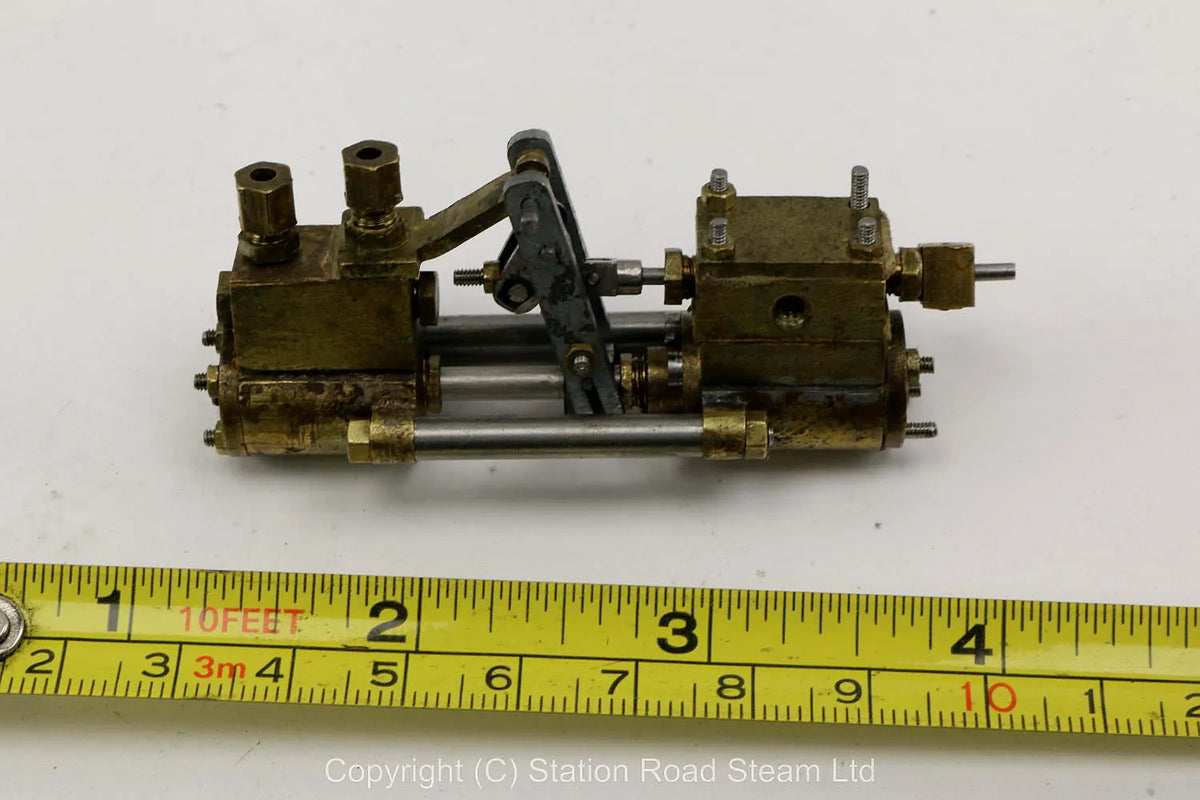 Small horizontal steam pump