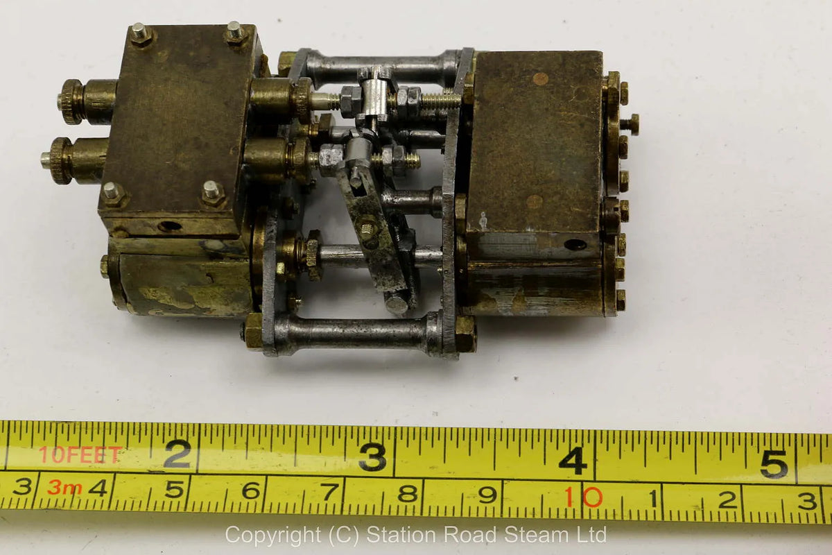 Small duplex steam pump
