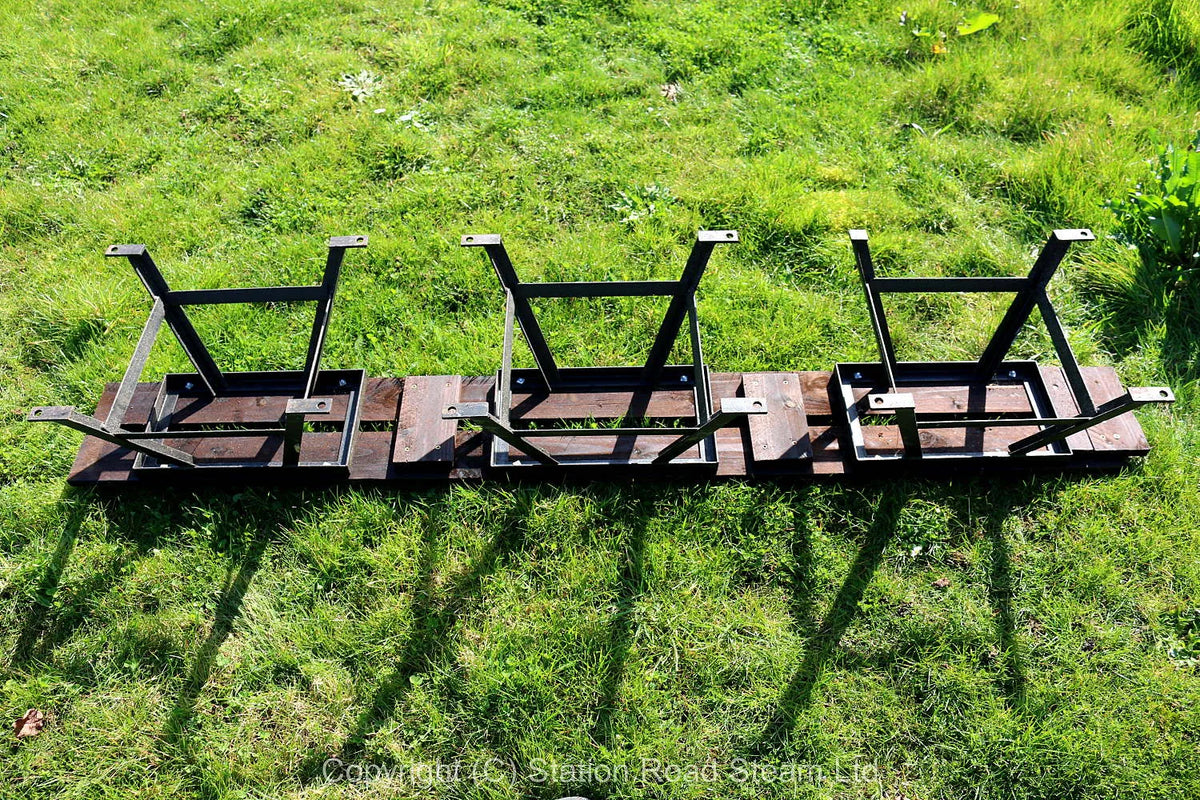 Five panels raised level 5 inch gauge track