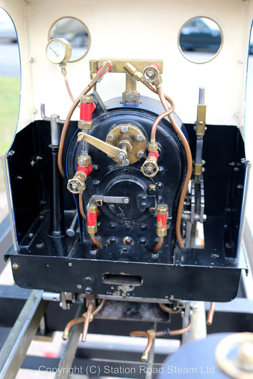 5 inch gauge Polly II 0-4-0 with tender