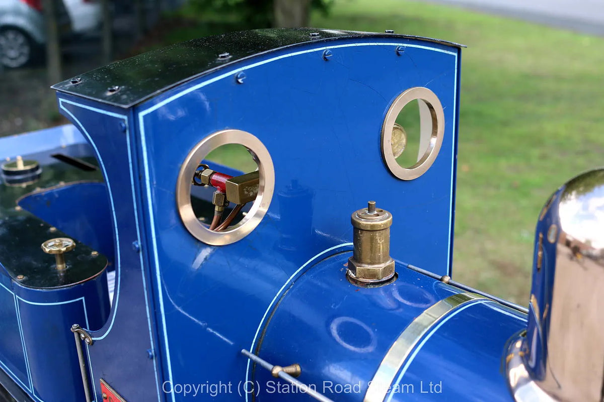 5 inch gauge Polly II 0-4-0 with tender