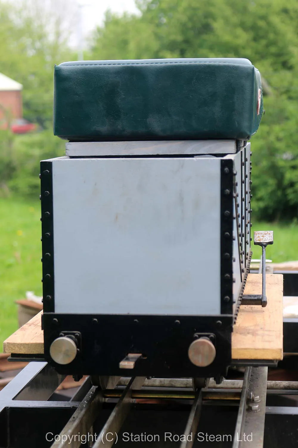 5 inch gauge "Sweet Pea" with driving truck