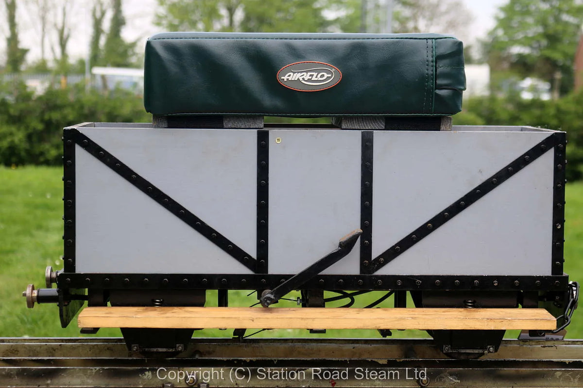5 inch gauge "Sweet Pea" with driving truck