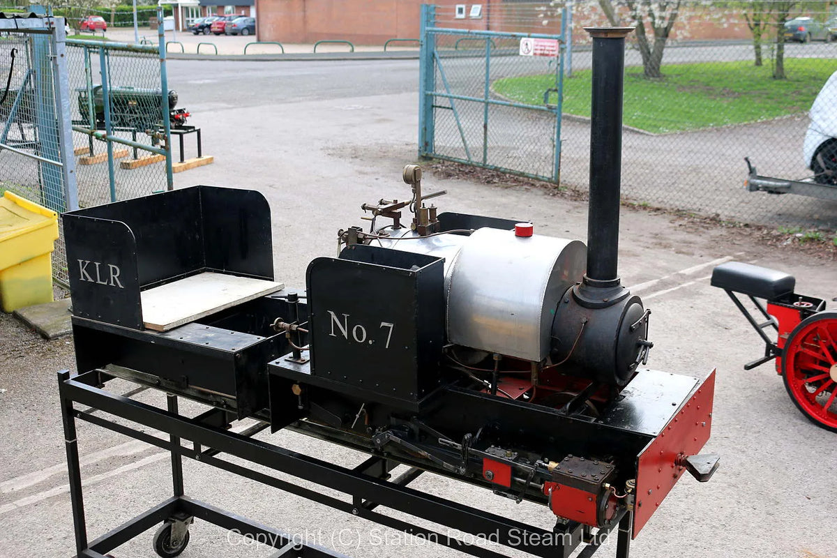 7 1/4 inch narrow gauge KLR No.7 0-4-0 + tender