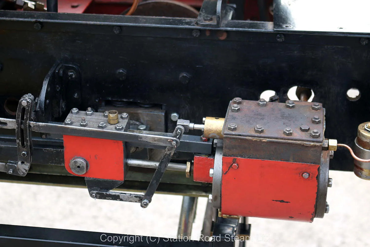 7 1/4 inch narrow gauge KLR No.7 0-4-0 + tender