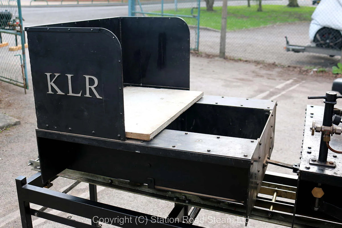 7 1/4 inch narrow gauge KLR No.7 0-4-0 + tender