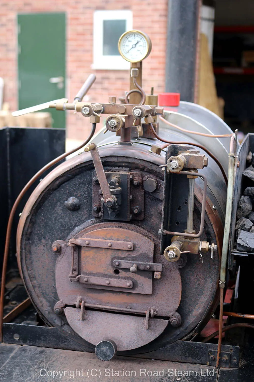 7 1/4 inch narrow gauge KLR No.7 0-4-0 + tender