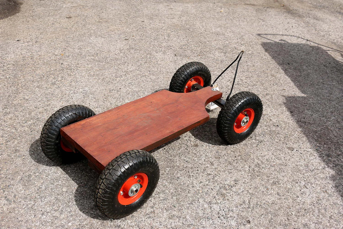 3 inch scale Wallis and Steevens "Simplicity" roller with driving truck
