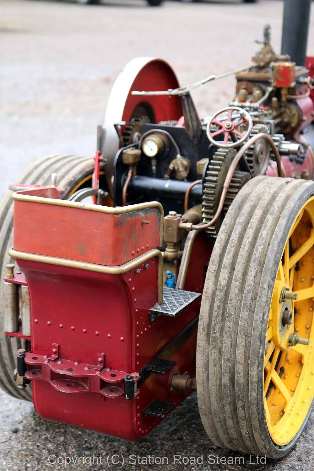 2 inch scale Fowler DCC Showmans engine
