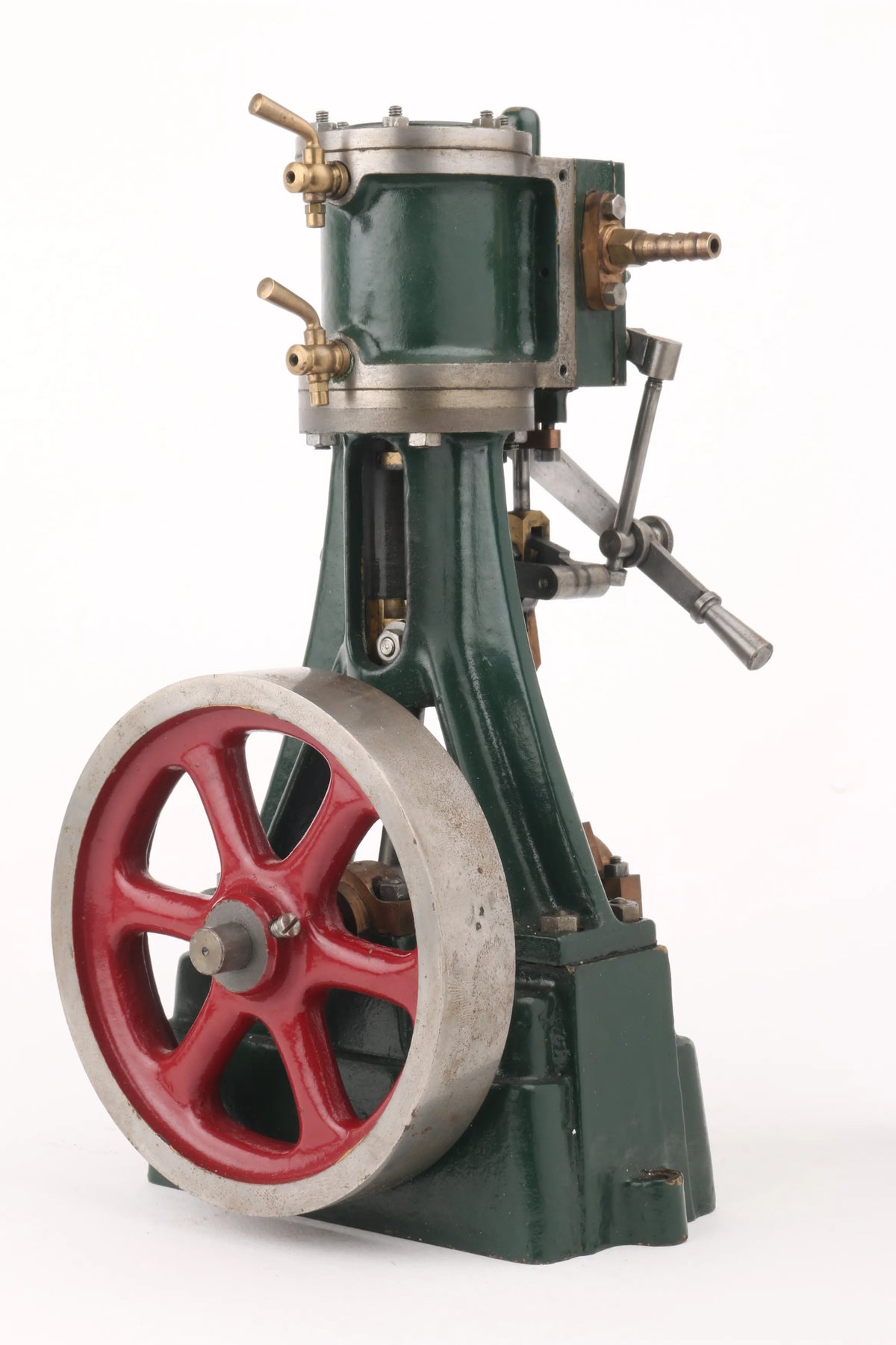 Stuart 7A vertical engine with reversing gear