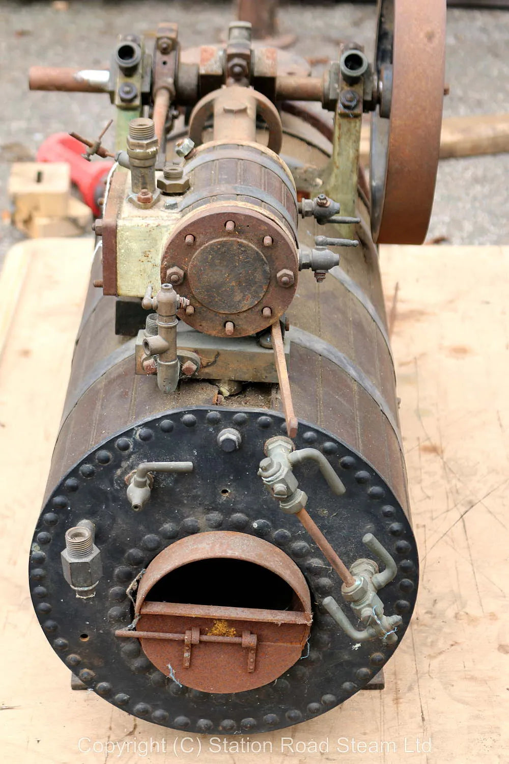 Semi-portable engine
