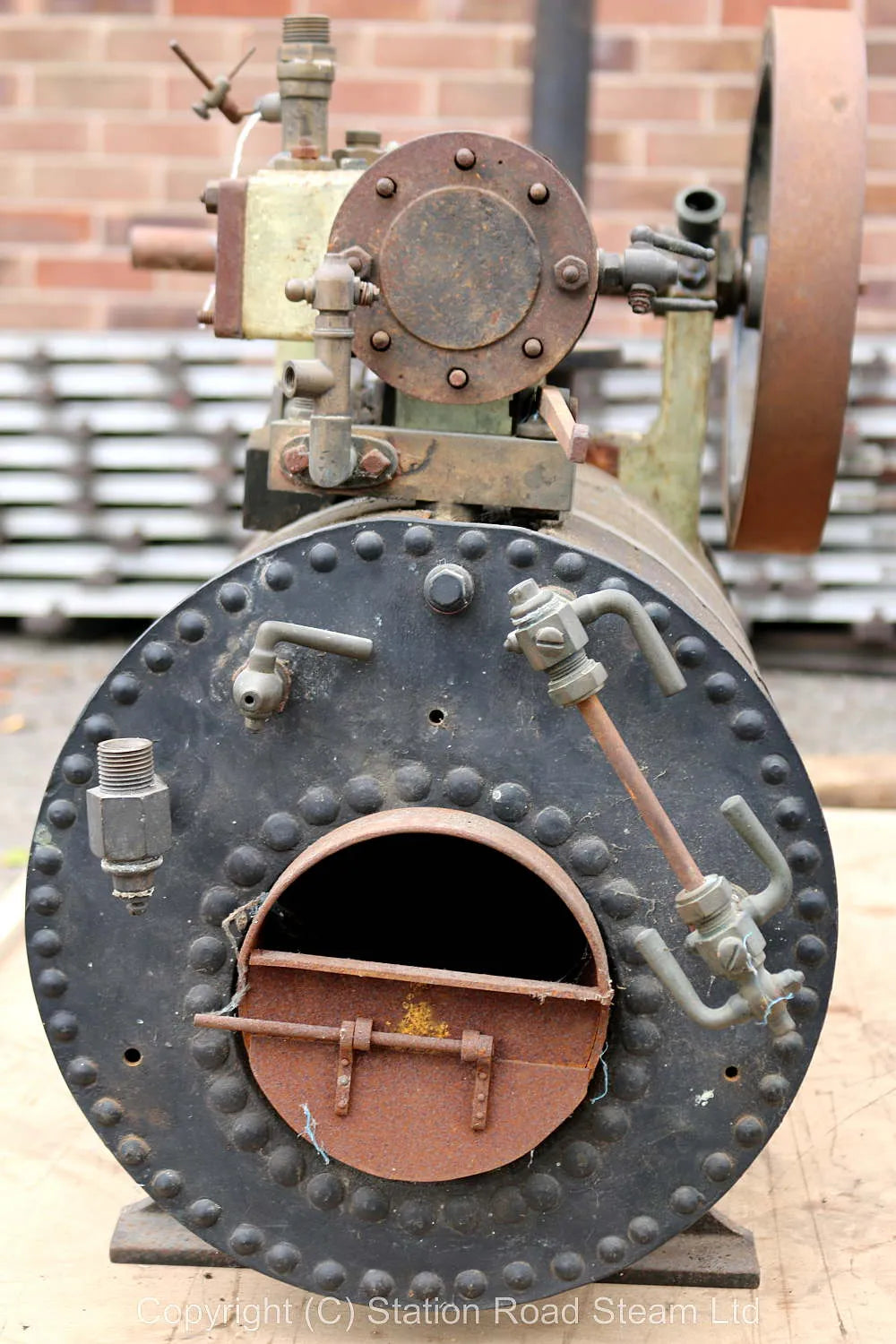 Semi-portable engine