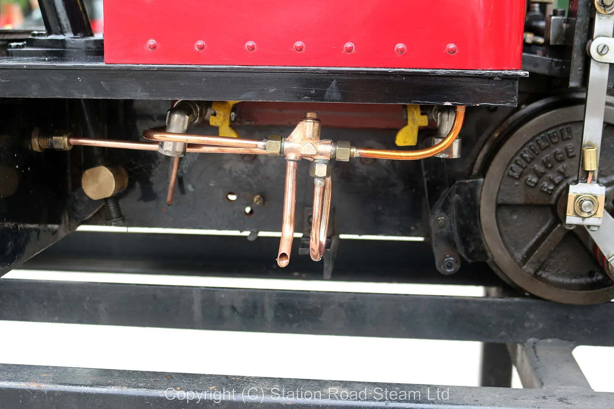 7 1/4 inch gauge "Romulus" 0-4-0T with tender