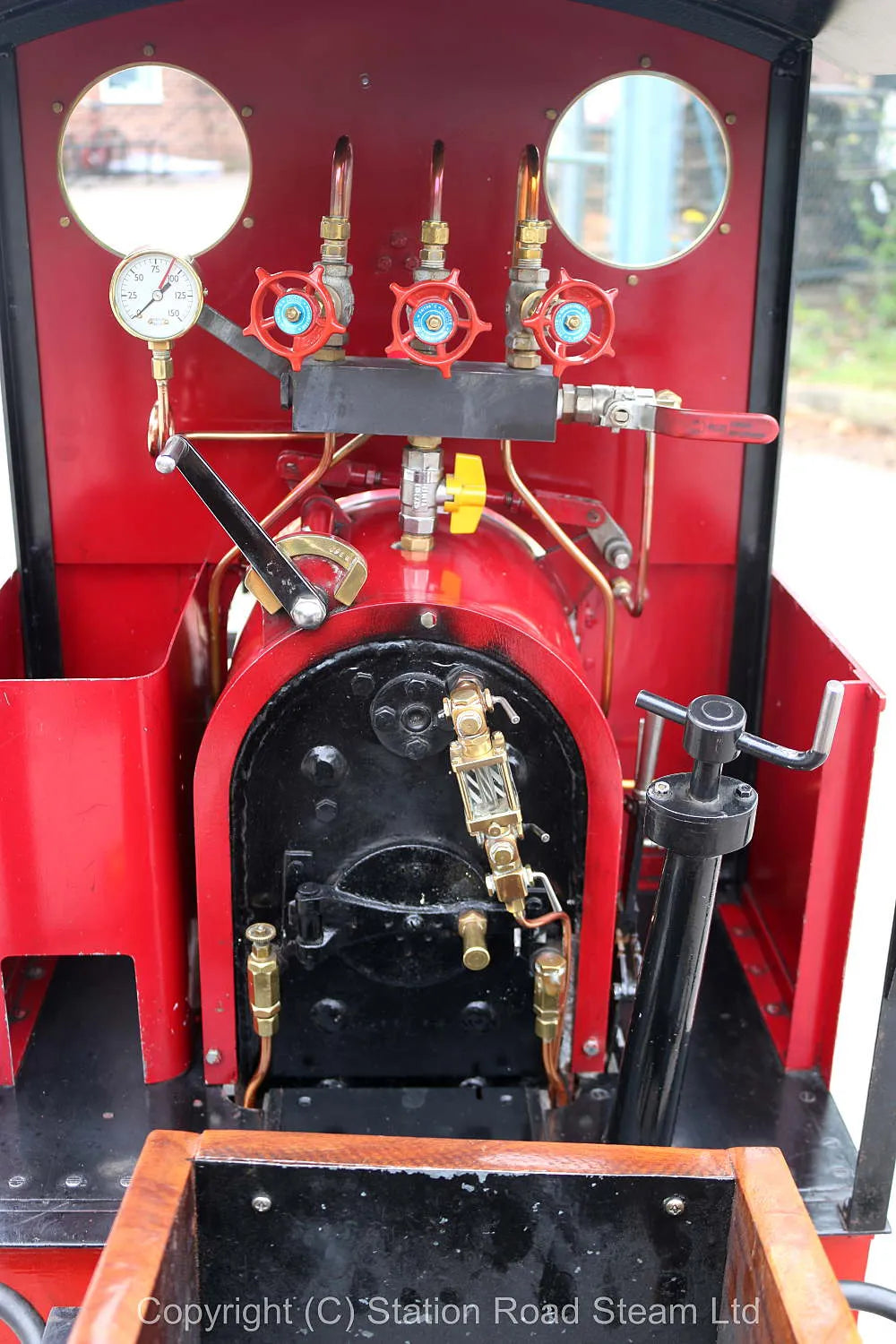 7 1/4 inch gauge "Romulus" 0-4-0T with tender