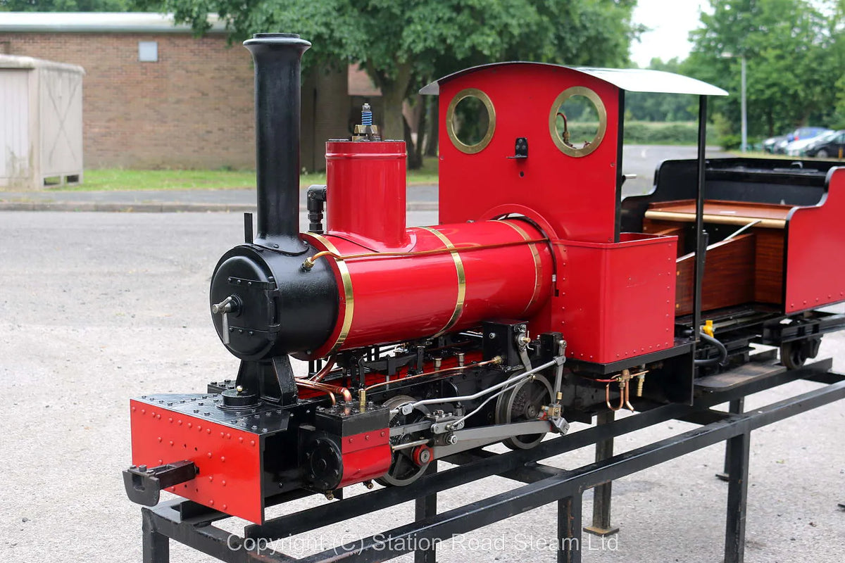 7 1/4 inch gauge "Romulus" 0-4-0T with tender