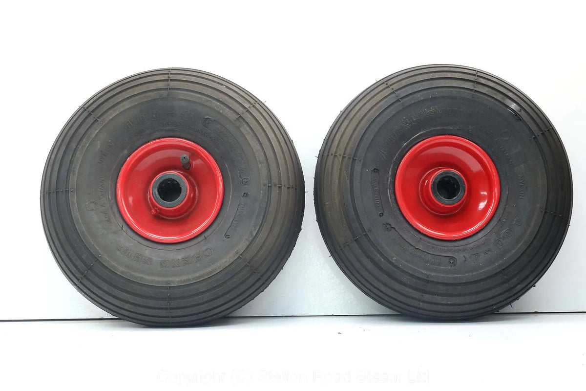3 inch scale part-built Caradoc tractor