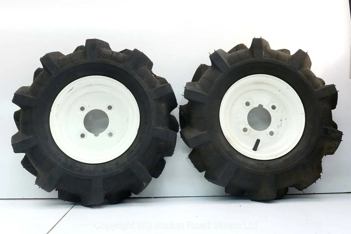 3 inch scale part-built Caradoc tractor