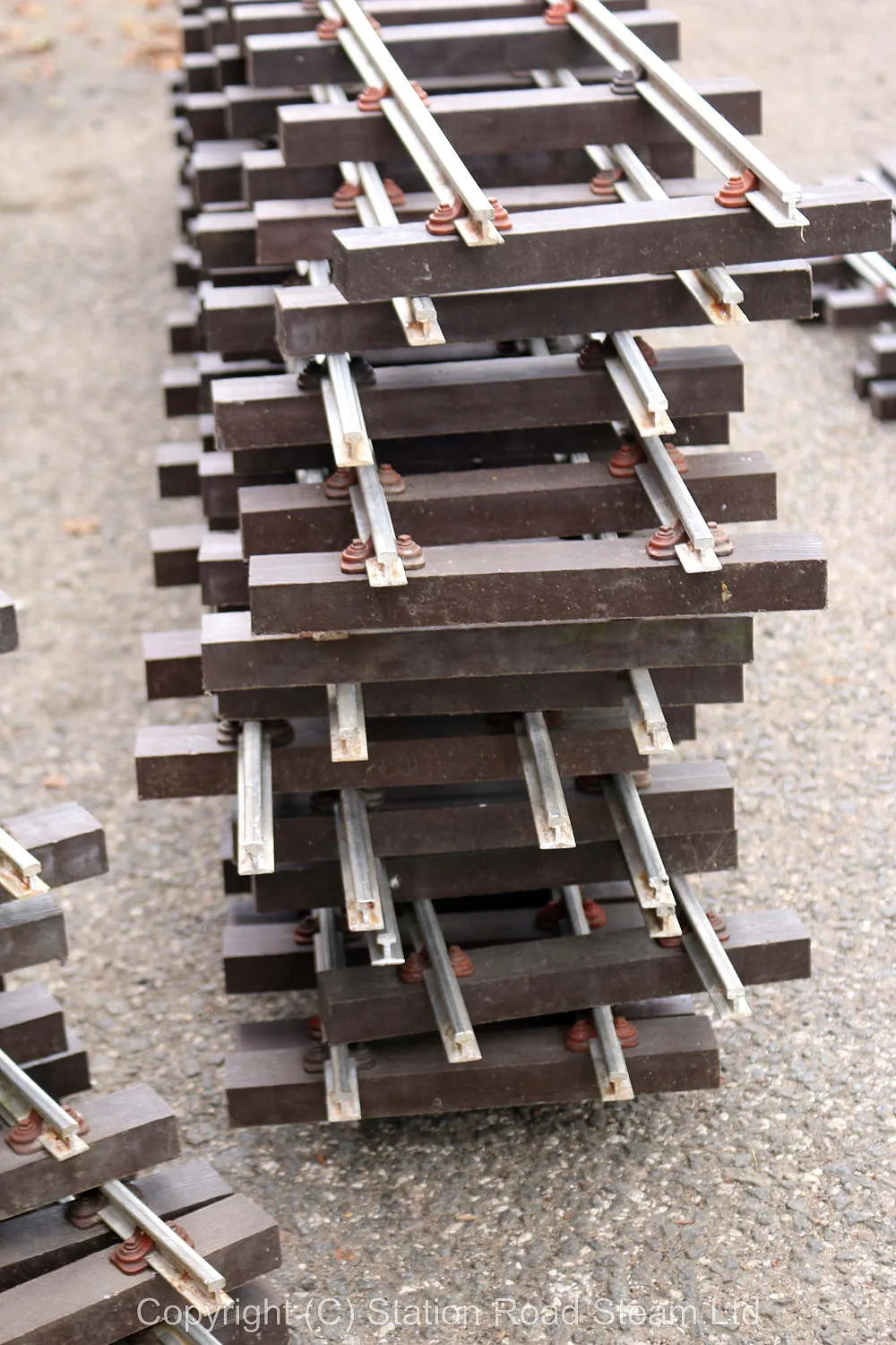 200 feet 5 inch gauge track