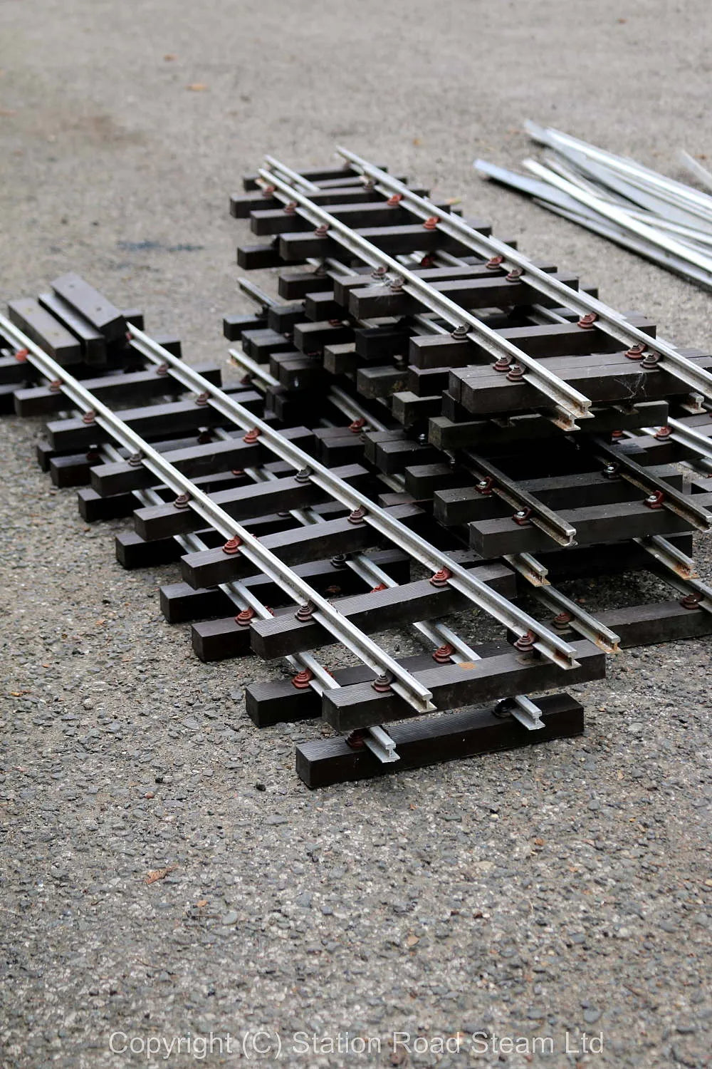 200 feet 5 inch gauge track