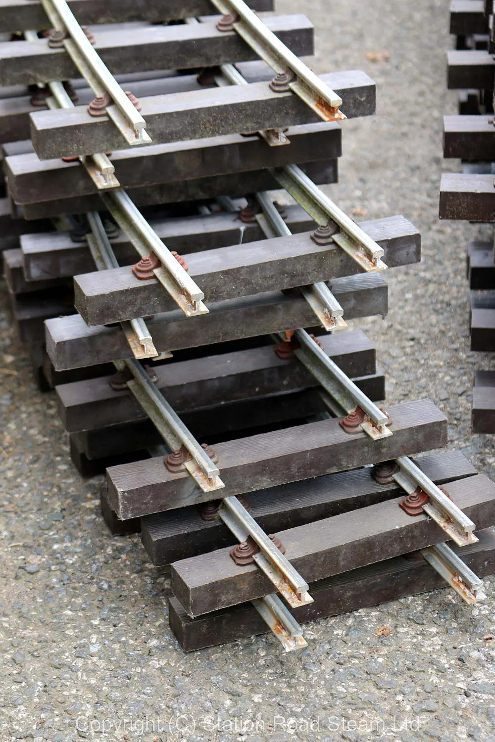 200 feet 5 inch gauge track