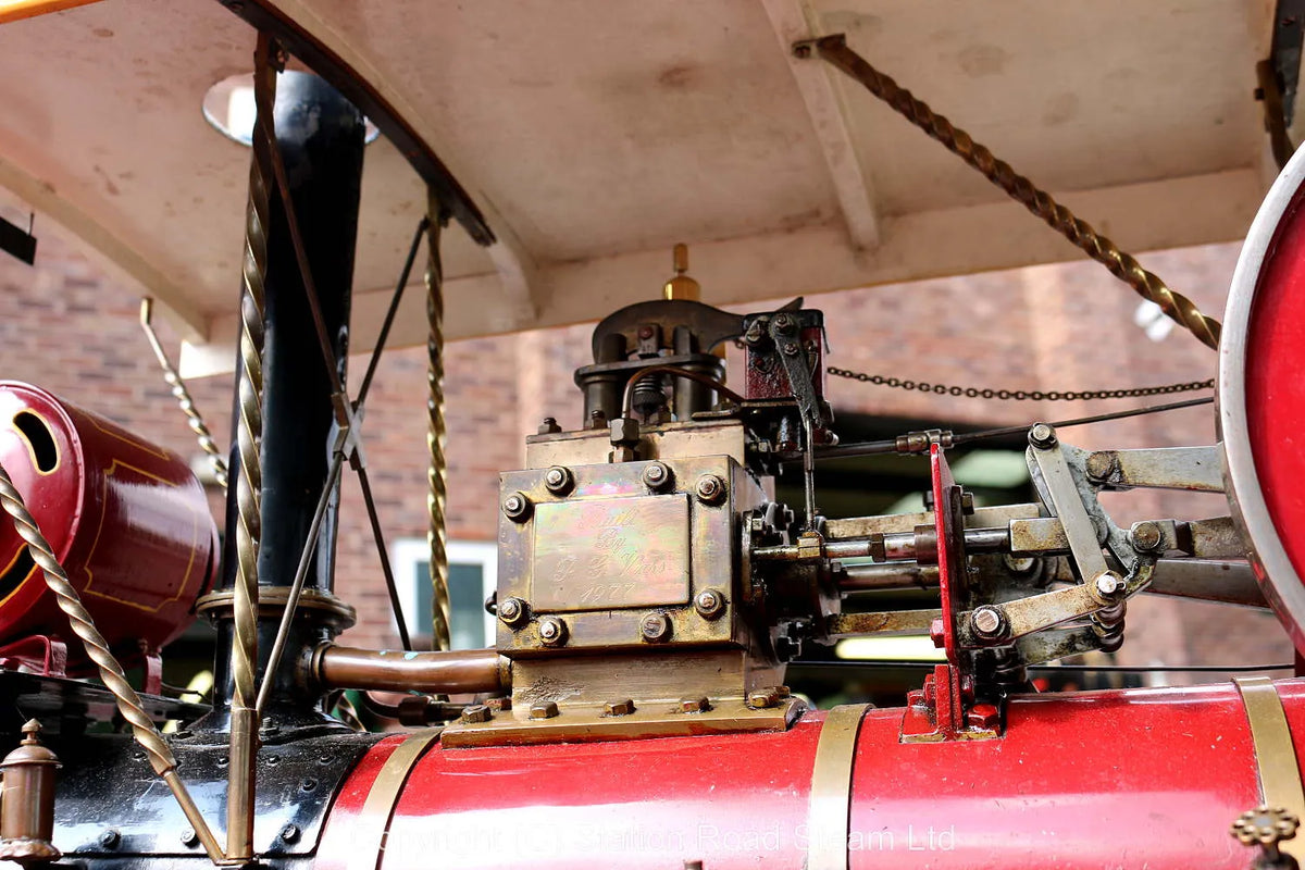 2 1/2 inch scale Showmans tractor with driving truck